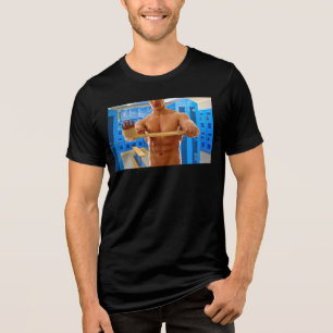 CamisaSlipperyJoe do homem musculoso sem abs peito