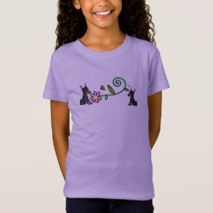 Camiseiros doberman e camisetas de flores