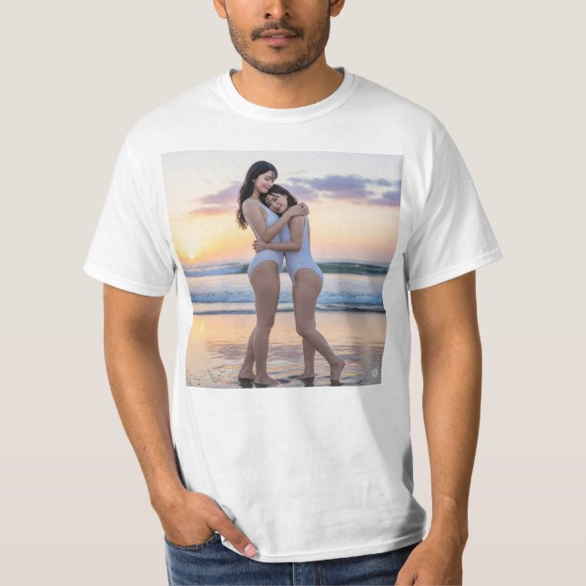 CAMISETA 可愛い二人の美女が抱き合い愛を確かめ合っている (Frente)