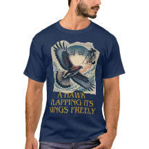 自由に羽ばたく鷹Tシャツ