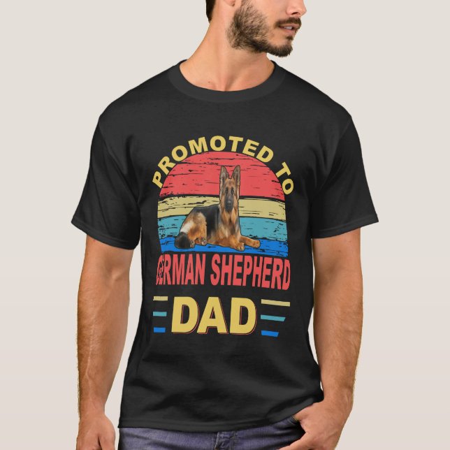 Camiseta 016 Promovido Ao Pai German shepherd (Frente)