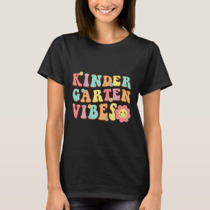 Camiseta 1º Dia De Aula Vibrações De Jardim De Infância Est