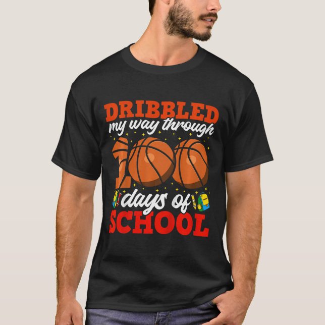 Camiseta 100.º Dia De Meninos Escolares Que Basquete 100 Di (Frente)