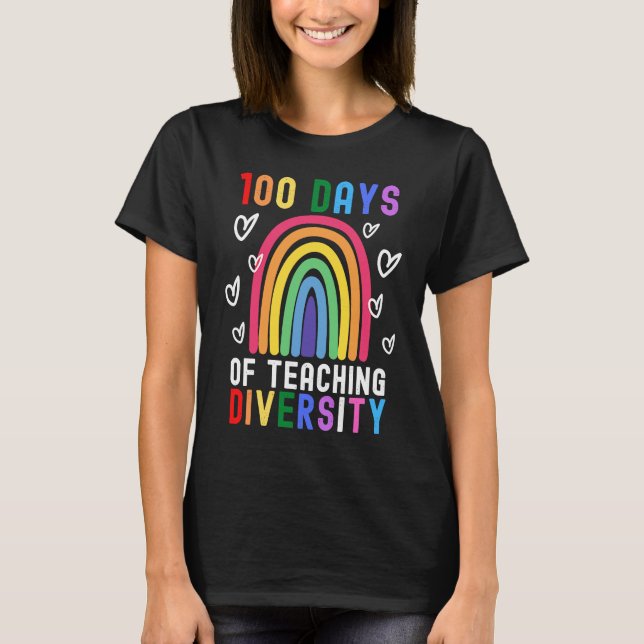 Camiseta 100 Days Of Teaching Diversity  Rainbow Teacher Ga (Frente)