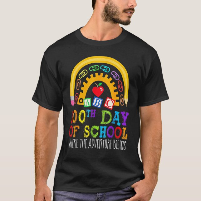 Camiseta 100 Days Teacher 100th Day Of School Where Adventu (Frente)