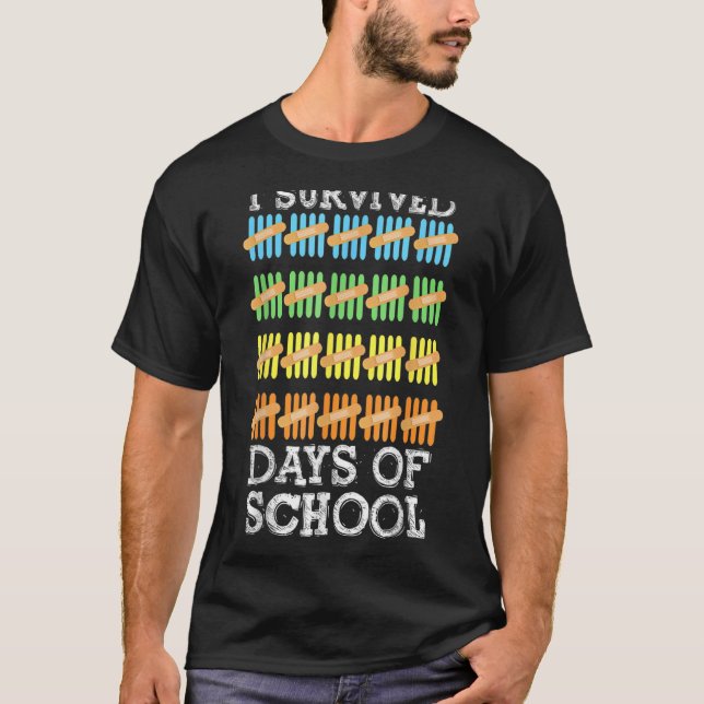 Camiseta 100 Dias De Crianças Escolares Em Que Sobrevivi A  (Frente)