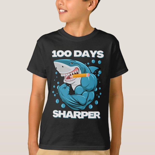 Camiseta 100 Dias De Diversão De Tubarões Com Tubarões 100  (Frente)