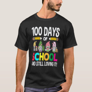 Camiseta 100 Dias De Escola Ainda Amando Gnomos Aluno