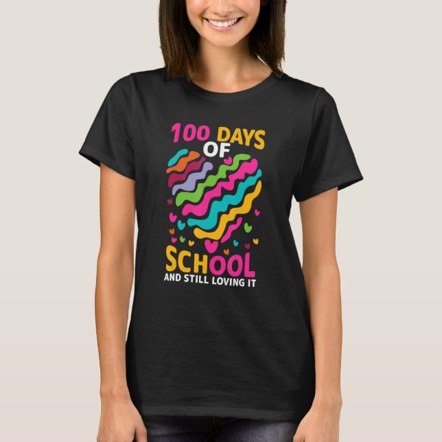 Camiseta 100 dias de escola bonitos e ainda adorando Coraçõ (Frente)