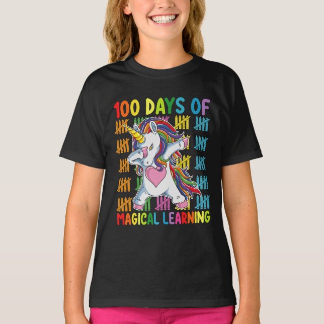 Camiseta 100 Dias De Escola De Unicórnio De Ensino Mágico (Frente)