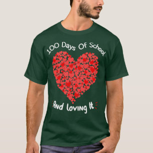 Camiseta 100 dias de escola e amando-a coração de corações 