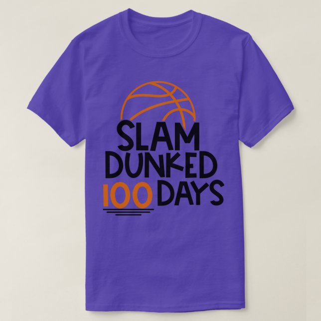 Camiseta 100 dias de jogada de basquete escolar Dunked 100  (Frente do Design)