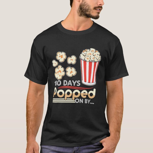 Camiseta 100 Dias De Pais De Professores Da Escola (Frente)