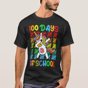 Camiseta 100 dias de Unicórnio Escolar de Dabbing Mágico