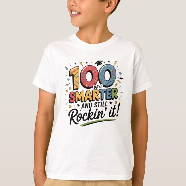 Camiseta 100 Dias Mais Inteligente e Ainda Fazendo Sucesso (Frente)
