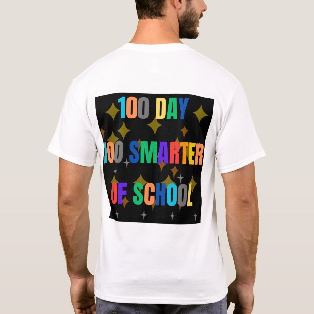 Camiseta 100 dias mais inteligentes em professores 100 dias (Verso)