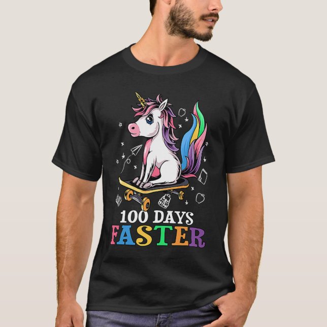 Camiseta 100th Day of School 100 Days Faster Unicorn Skateb (Frente)