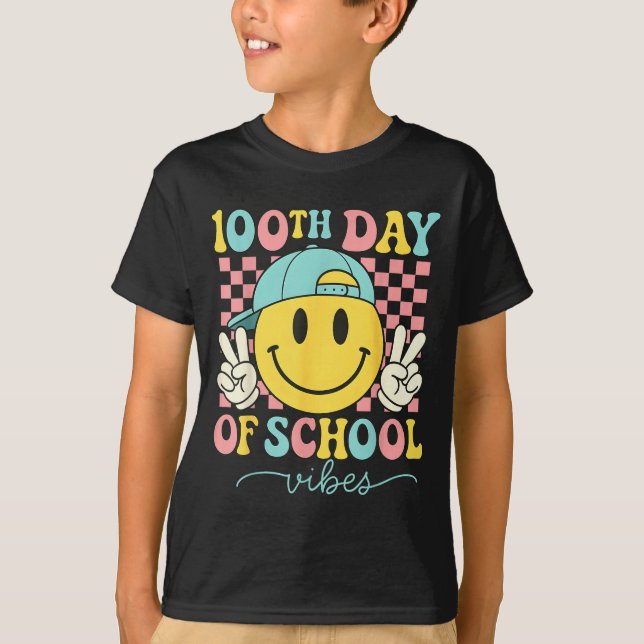 Camiseta 100th Day Of School Vibes 100 Days Teacher Boy Gir (Frente)