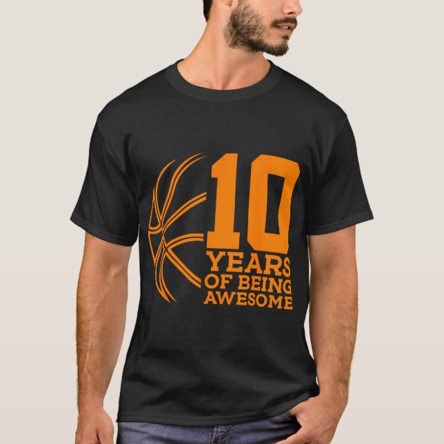 Camiseta 10 Anos De Basquete Incrível 10º Aniversário (Frente)