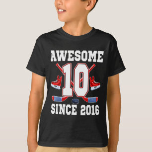 Camiseta 10 Anos Incrível Desde 2016 Tema de Hockey Anivers