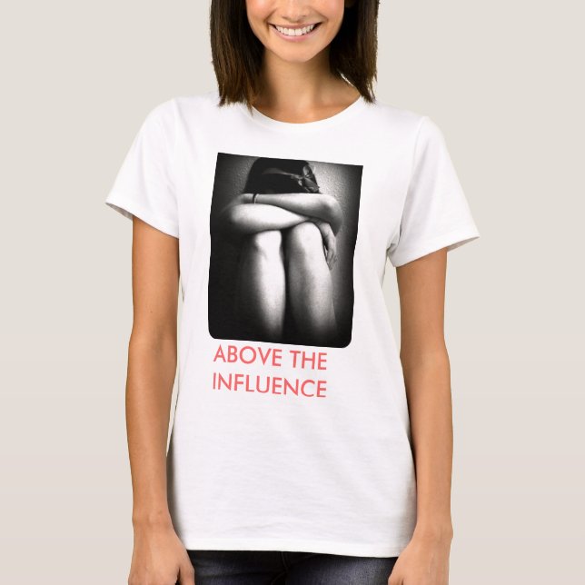 CAMISETA 1254564 002, ACIMA DA INFLUÊNCIA (Frente)