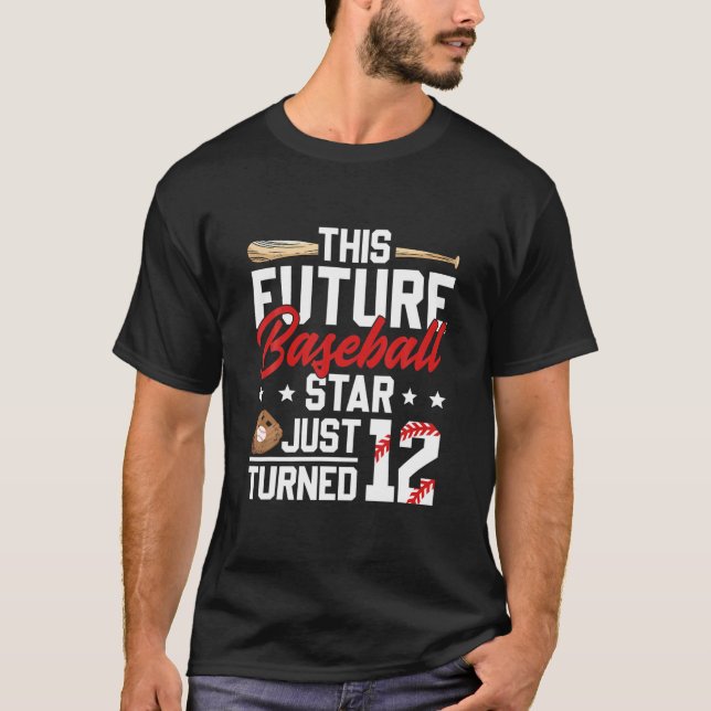 Camiseta 12 Aniversário Futuro Baseball Star Acabou De Vira (Frente)