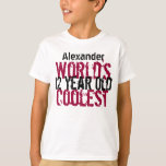 Camiseta 12 Birthday Gift World's Coolest de 12 anos<br><div class="desc">Tem uma criança especial de 12 anos em sua vida? Então que tal esta camisa mais legal do mundo de 12 anos, com um lugar para adicionar um nome? Todo o texto é personalizável, então você pode mudar o Coolest ou o ano para qualquer coisa que ajustado. Bonito!</div>