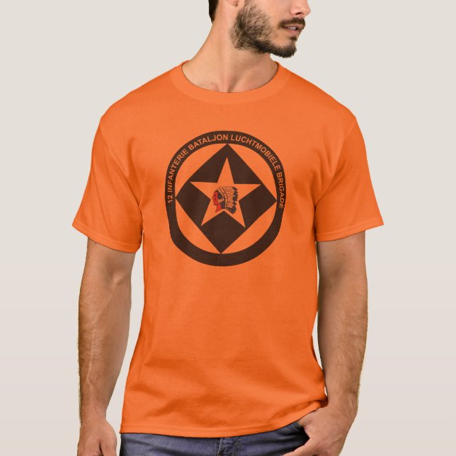 Camiseta 12 Infbat Luchtmobiele Brigade logo 2 (Frente)