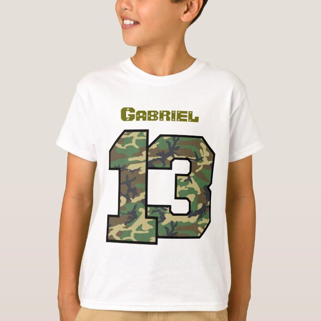 Camiseta 13o Aniversário Camo um nome feito sob encomenda (Frente)