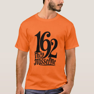 Camiseta 1692 Eles Perderam Uma Bruxa Temporada Assustadora
