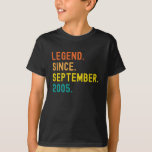 Camiseta 16th Birthday Gift 16 Year Old Legend Since<br><div class="desc">This is great 16th birthday gifts idea for men women and your dad who were born in September 2005</div>