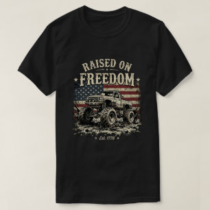 Camiseta 1776 bandeira dos EUA: Erguida no Monster Truck da