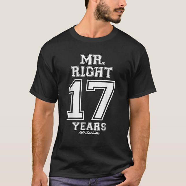 Camiseta 17 Anos Sendo Sr. Certo, Casais Engraçados Anivers (Frente)