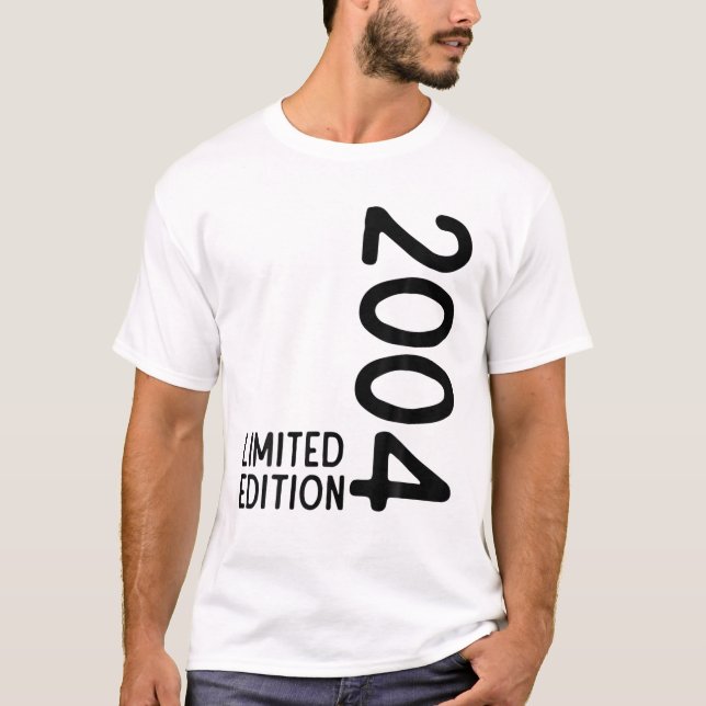 Camiseta 18ª Menina De Aniversário 18 Anos 2004 Presente En (Frente)