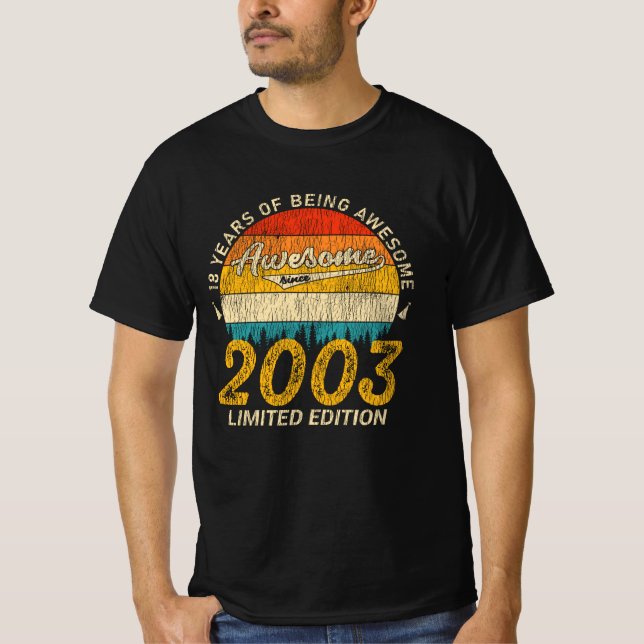 Camiseta 18 anos no domingo 2003 incrível desde o 18° anive (Frente)