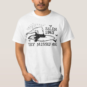 Camiseta 1962 Eles Perderam Uma Bruxaria de Halloween de Sa