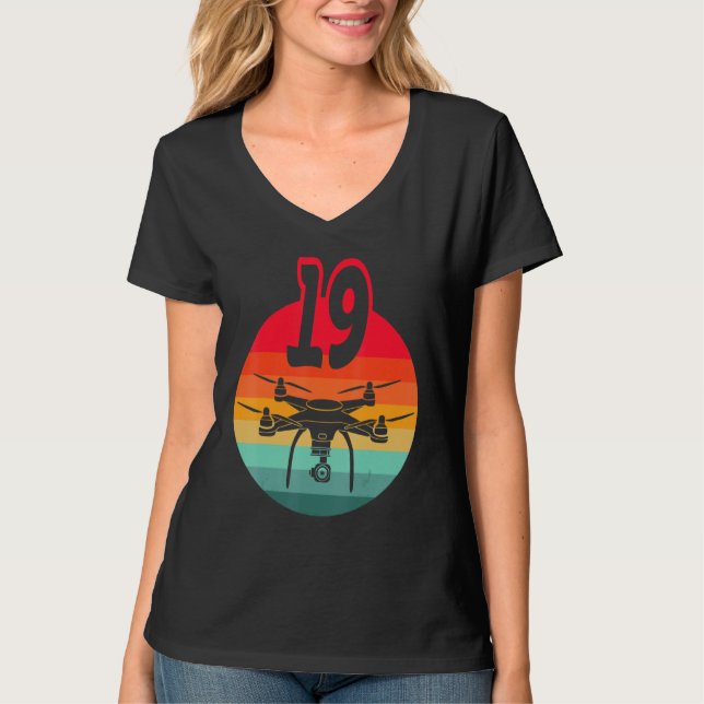 Camiseta 19.º Aniversário I - Drones de Controlo Remoto com (Frente)