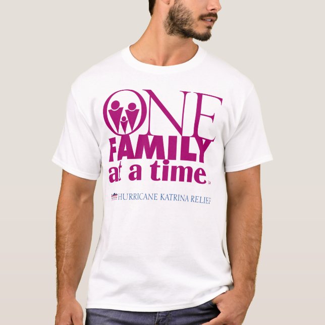 Camiseta 1 família em um t-shirt do tempo (Frente)