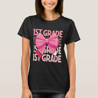 Camiseta 1st Grade Girl Dot Coquette Pencil Bow Pink Leopar