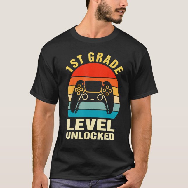 Camiseta 1st Grade Level Unlocked Gamer First Day Of School (Frente)