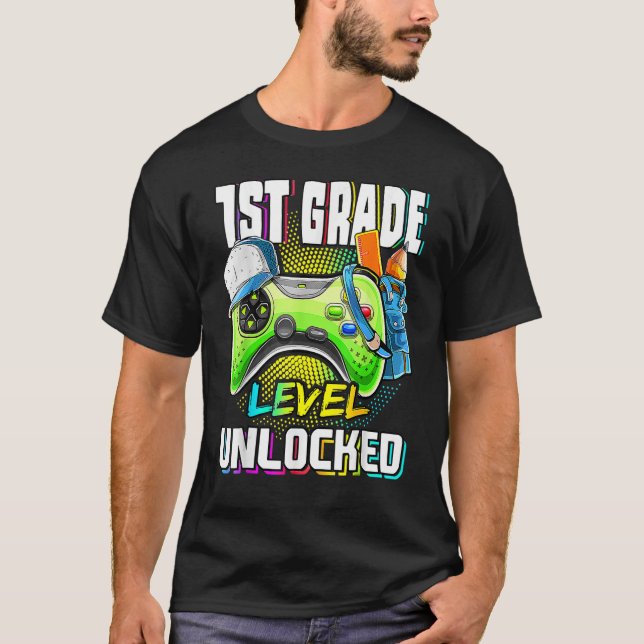 Camiseta 1st Grade Level Unlocked Video Game Back To School (Frente)