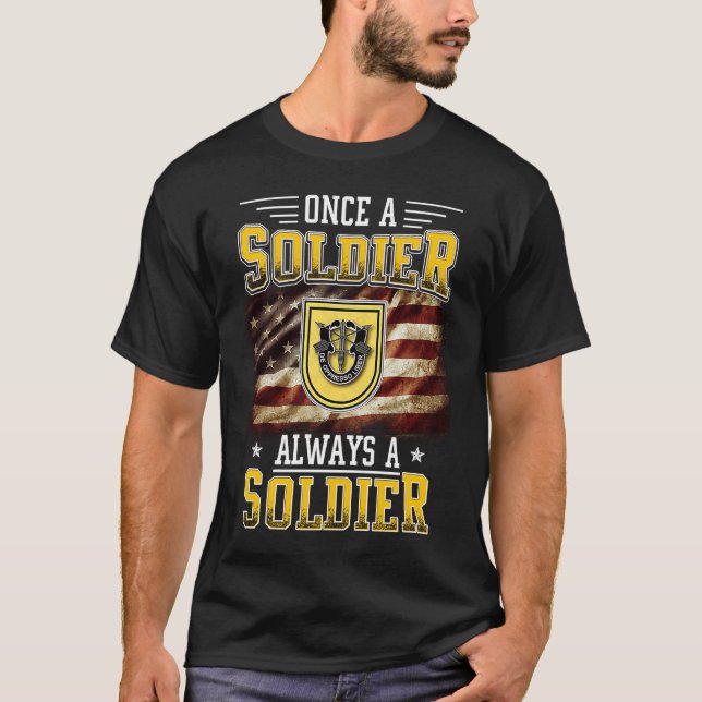 Camiseta 1st Special Forces Group Veteran Always a Soldier  (Frente)