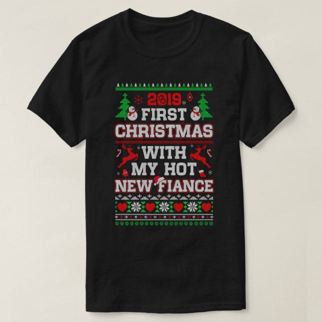 Camiseta 2019 Primeiro Natal Com Meu Novo Fígado Fingente F (Frente do Design)