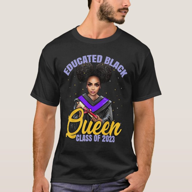 Camiseta 2023 Black Girl Graduation HBCU Purple Lavender Vi (Frente)