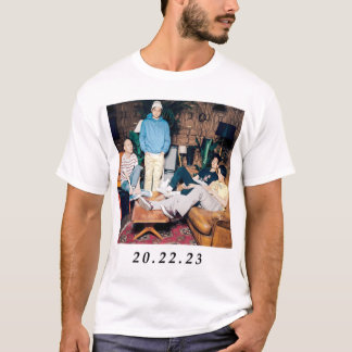 Camiseta 20.22.23 - HYUKOH 혁 T-Shirt Clássico