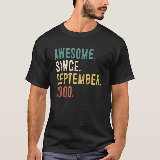 Camiseta 22 anos de idade, presente incrível desde setembro (Frente)