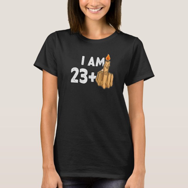 Camiseta 23+1 Dedo Médio 24 Provocação de Aniversário (Frente)