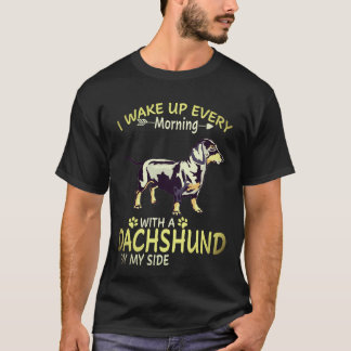 Camiseta 24 Eu acordo todas as manhãs com um Dachshund ao m