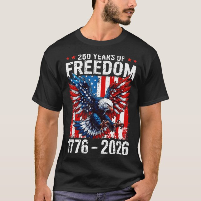 Camiseta 250 Years Of Dom 1776 2026 Patriotic Bald Eagle Us (Frente)