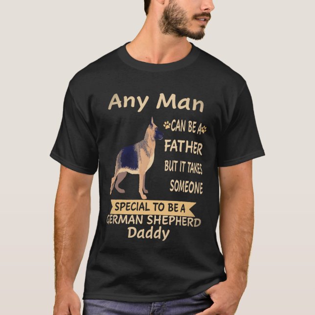 Camiseta 28 Qualquer Homem Pode Ser Pai Mas É Preciso Algué (Frente)